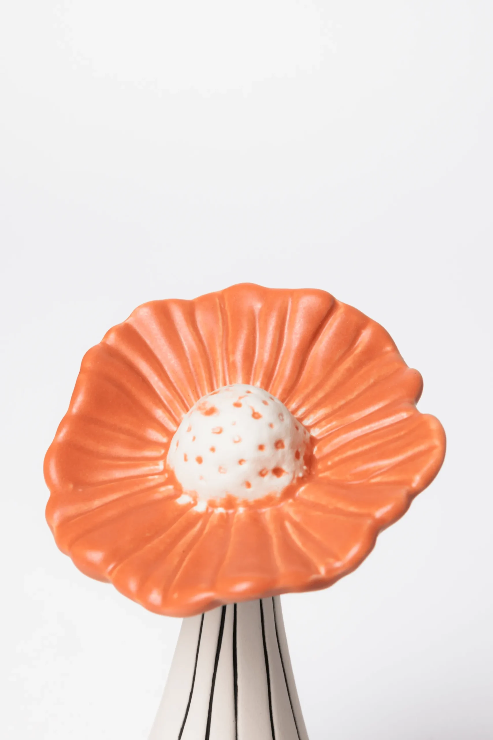 Gerbera Studio Keramiikkaveistos
