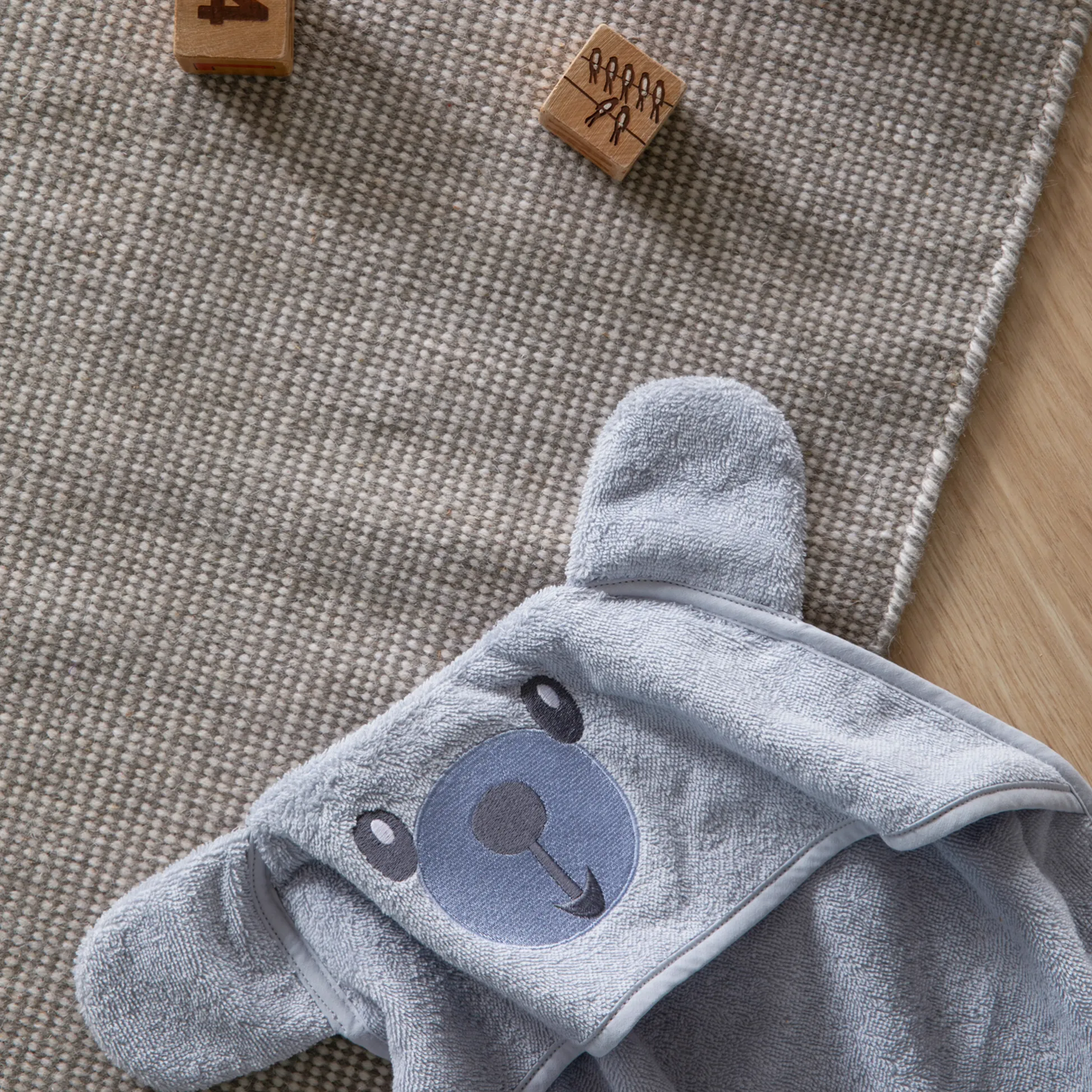 Pikkunallet Huppupyyhe